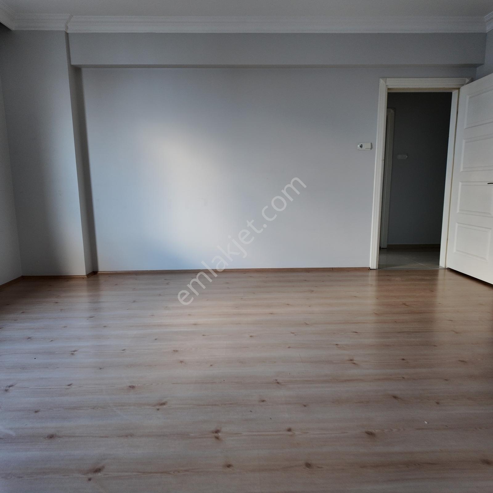 Hürriyet Mahallesi 4+1 220m2 Teraslı Ferah Dubleks Kiralık Daire - Görsel 6
