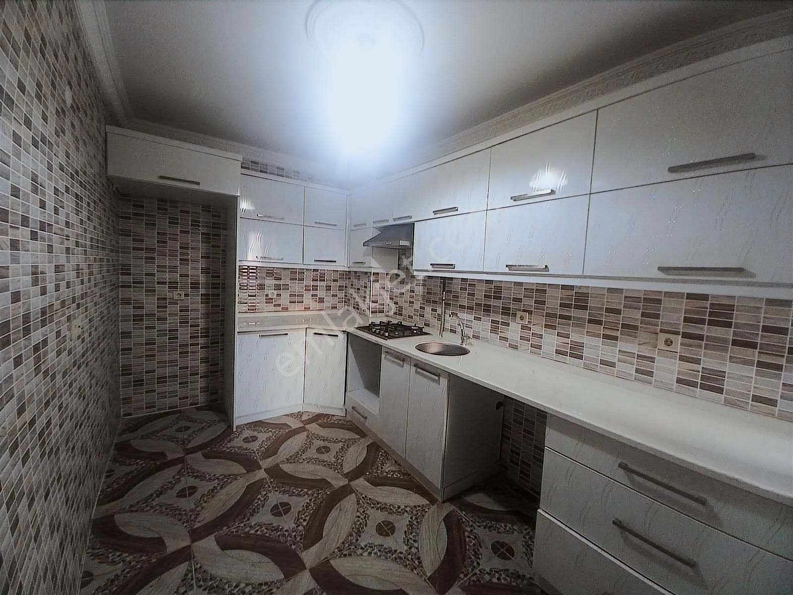 Buca Yıldız Mahallesinde Kiralık 3+1 Ferah Daire. - Görsel 7