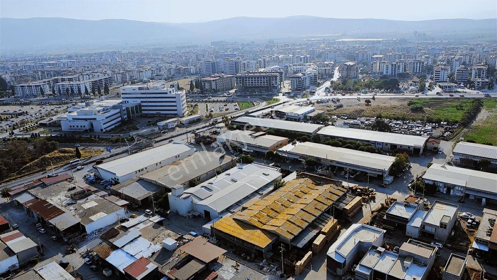Torbalı Atatürk Sanayi Sitesinde Kiralık Vinçli Dükkan - Görsel 19