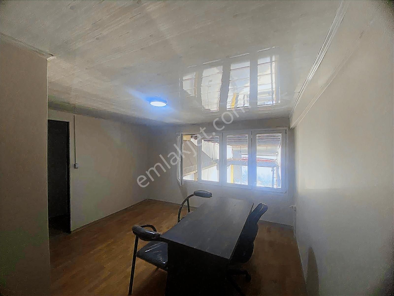 Torbalı Atatürk Sanayi Sitesinde Kiralık Vinçli Dükkan - Görsel 9
