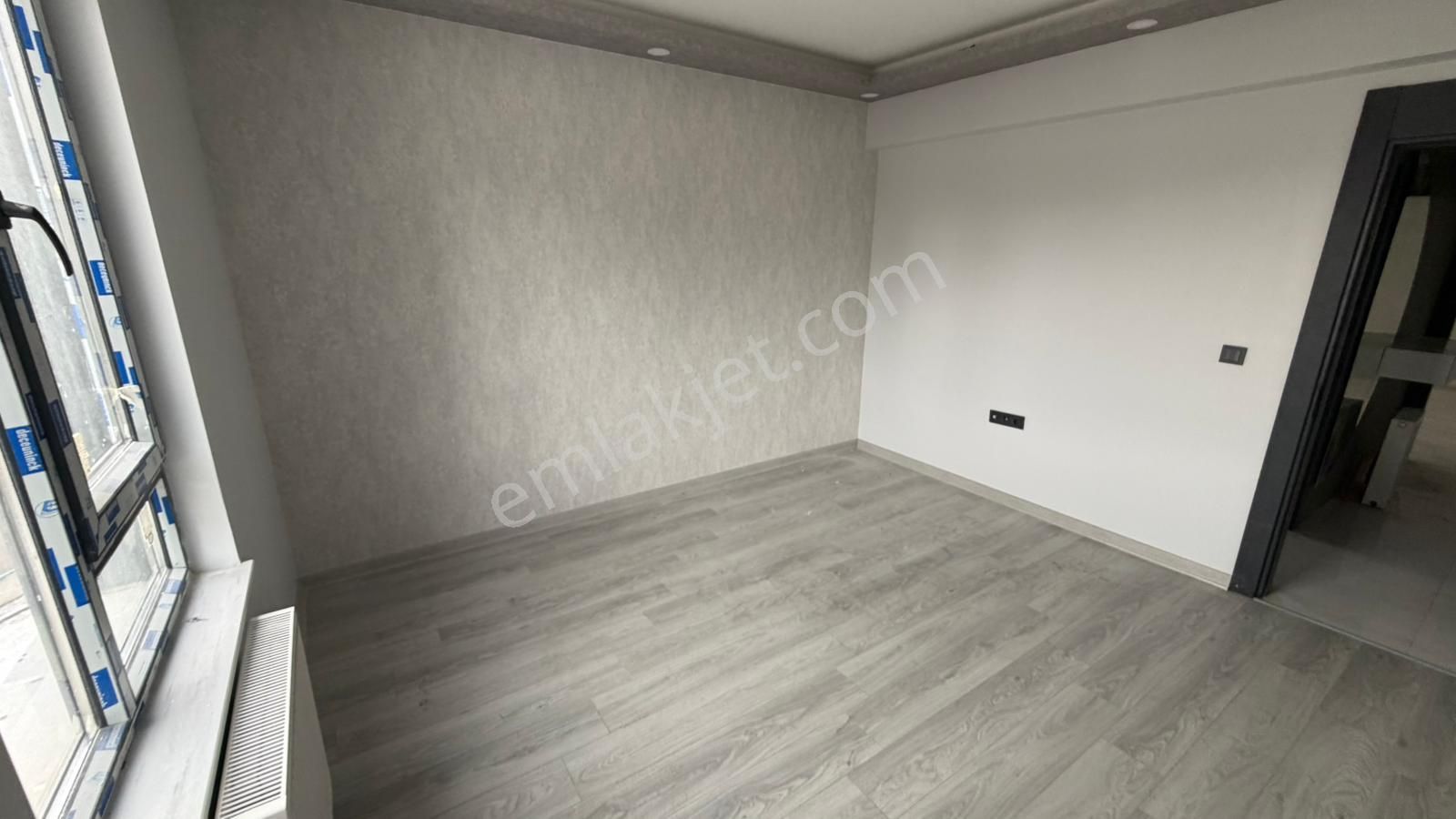 Törekent Mevlana Mahallesinde Site İçerisinde Ebeveyn Banyolu Muhteşem Yapılı 3+1 Satılık Daire - Görsel 12