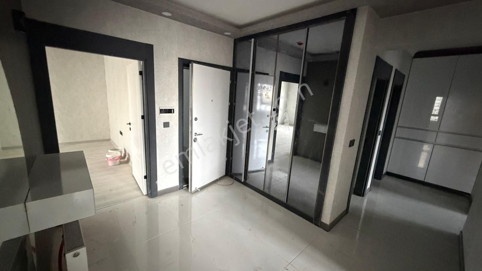 Törekent Mevlana Mahallesinde Site İçerisinde Ebeveyn Banyolu Muhteşem Yapılı 3+1 Satılık Daire - Görsel 24