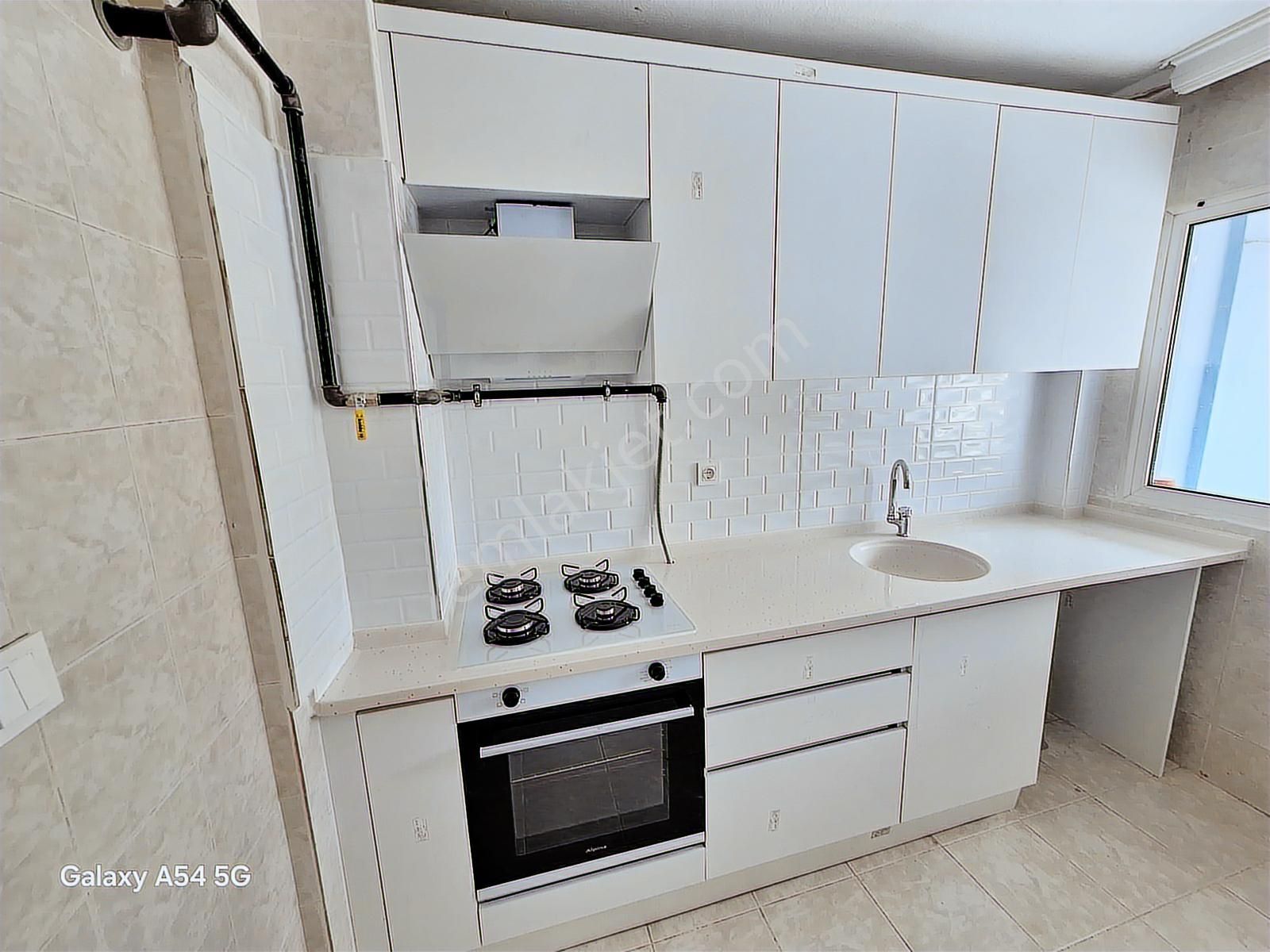 İzmir Menemen Ulukent Mh. Site İçinde Satılık, Arakat 3+1 Daire - Görsel 8