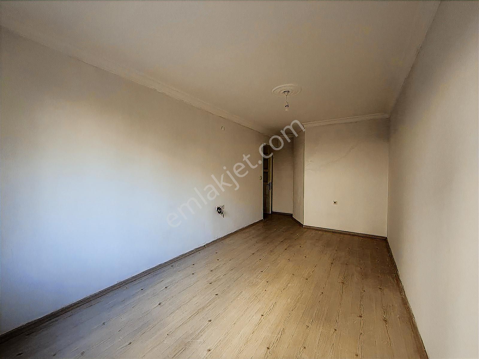 10 Yaşında İzmir Park Yakını Fırsat Daire 540 Sokak - Görsel 10