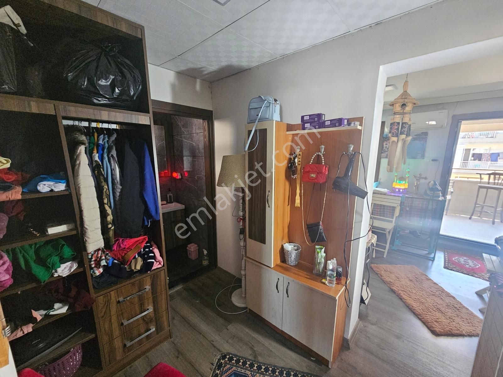 Acil Üçyolda Deniz Manzaralı Satılık Geniş 2+1 Tadilatlı Daire - Görsel 22