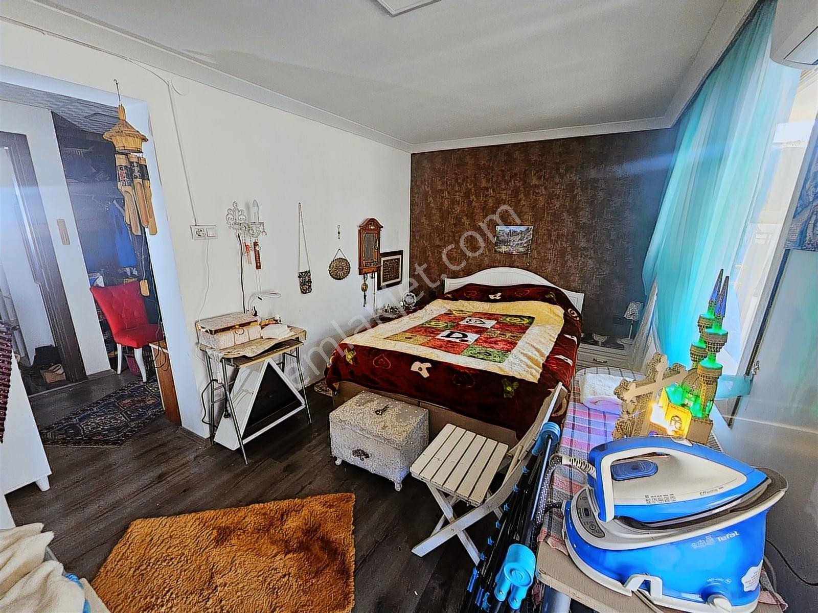Üçyolda Deniz Manzaralı Satılık Geniş 2+1 Tadilatlı Daire - Görsel 8