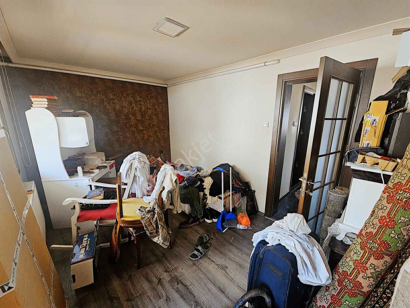 Acil Üçyolda Deniz Manzaralı Satılık Geniş 2+1 Tadilatlı Daire - Görsel 31