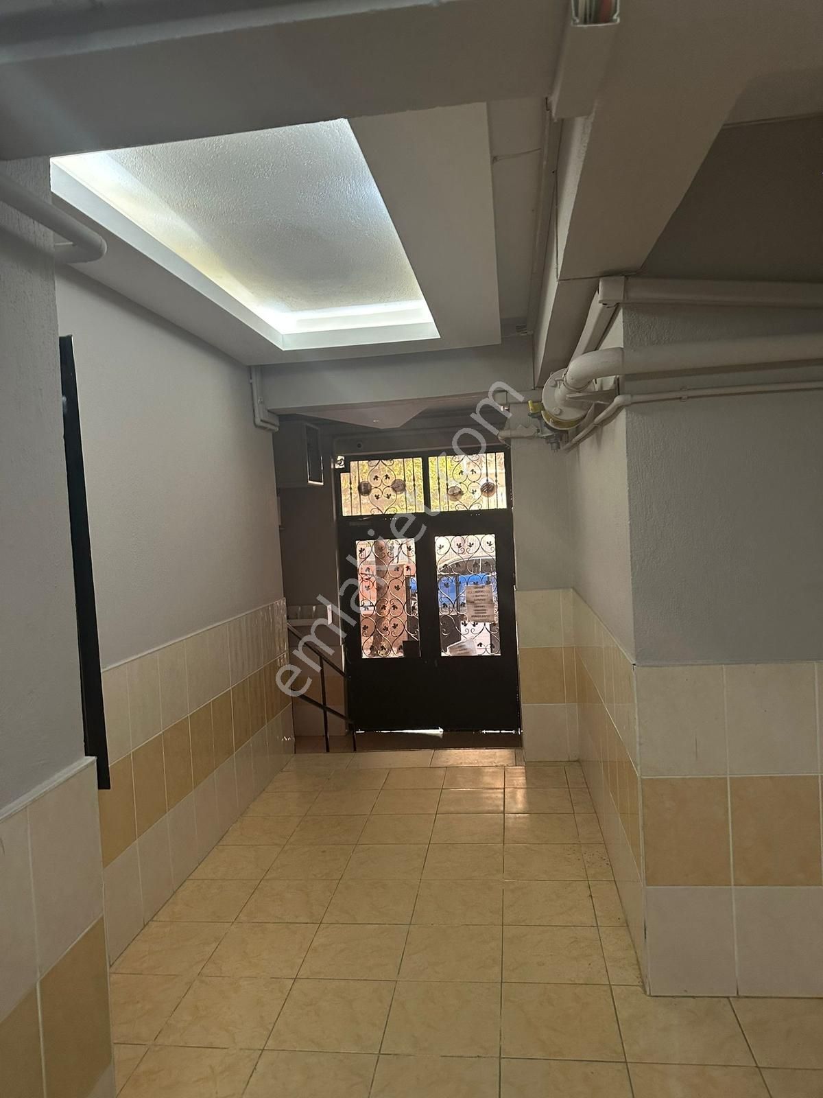 Remax Arma'dan Buca Çamlıkule Mahallesınde Arakat 3+1 Daıre - Görsel 3