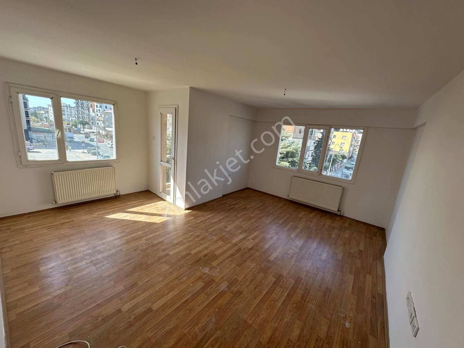 Remax Arma'dan Buca Çamlıkule Mahallesınde Arakat 3+1 Daıre - Görsel 24