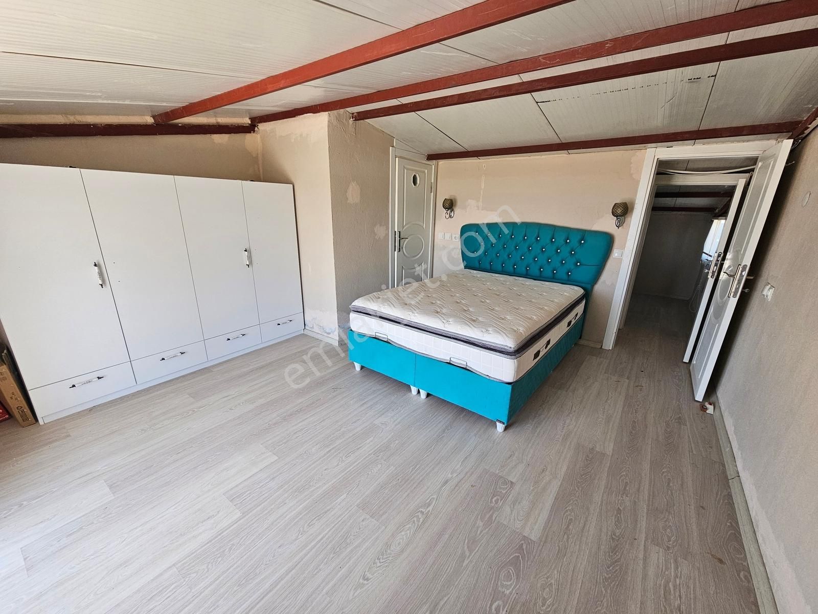Koşarak Denize 10 Saniye Kiralık Müstakil Ev - Daireler - Görsel 16