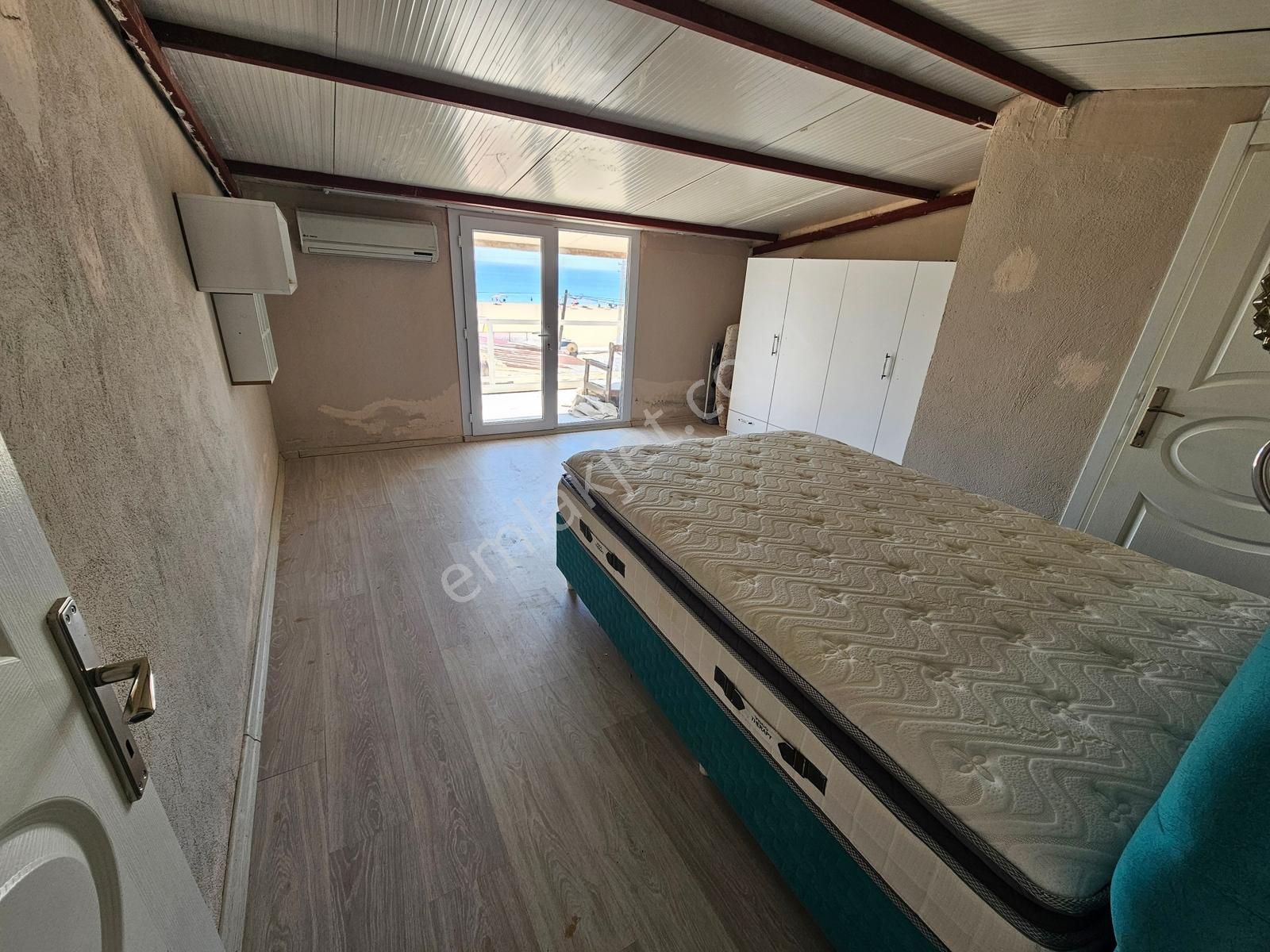 Koşarak Denize 10 Saniye Kiralık Müstakil Ev - Daireler - Görsel 10