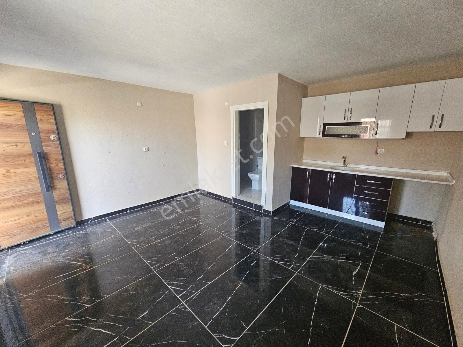 Koşarak Denize 10 Saniye Kiralık Müstakil Ev - Daireler - Görsel 24