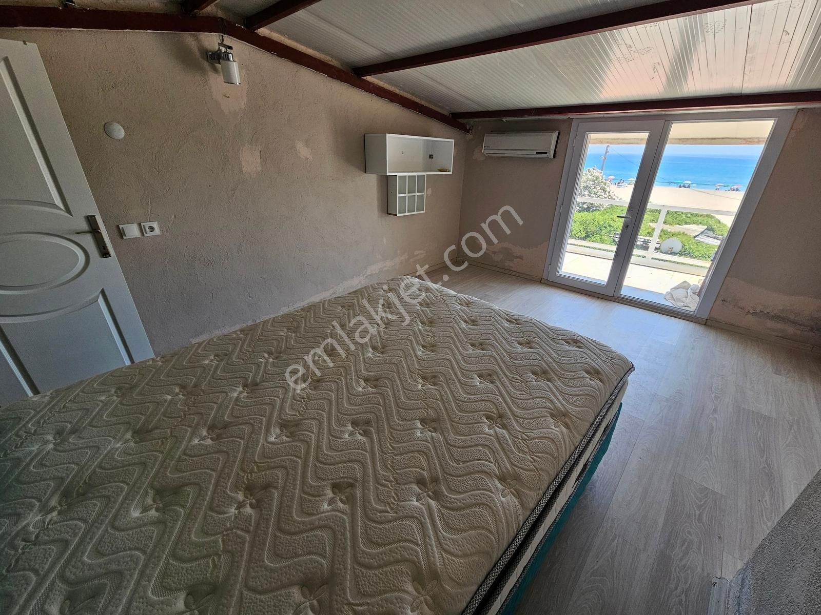 Koşarak Denize 10 Saniye Kiralık Müstakil Ev - Daireler - Görsel 20