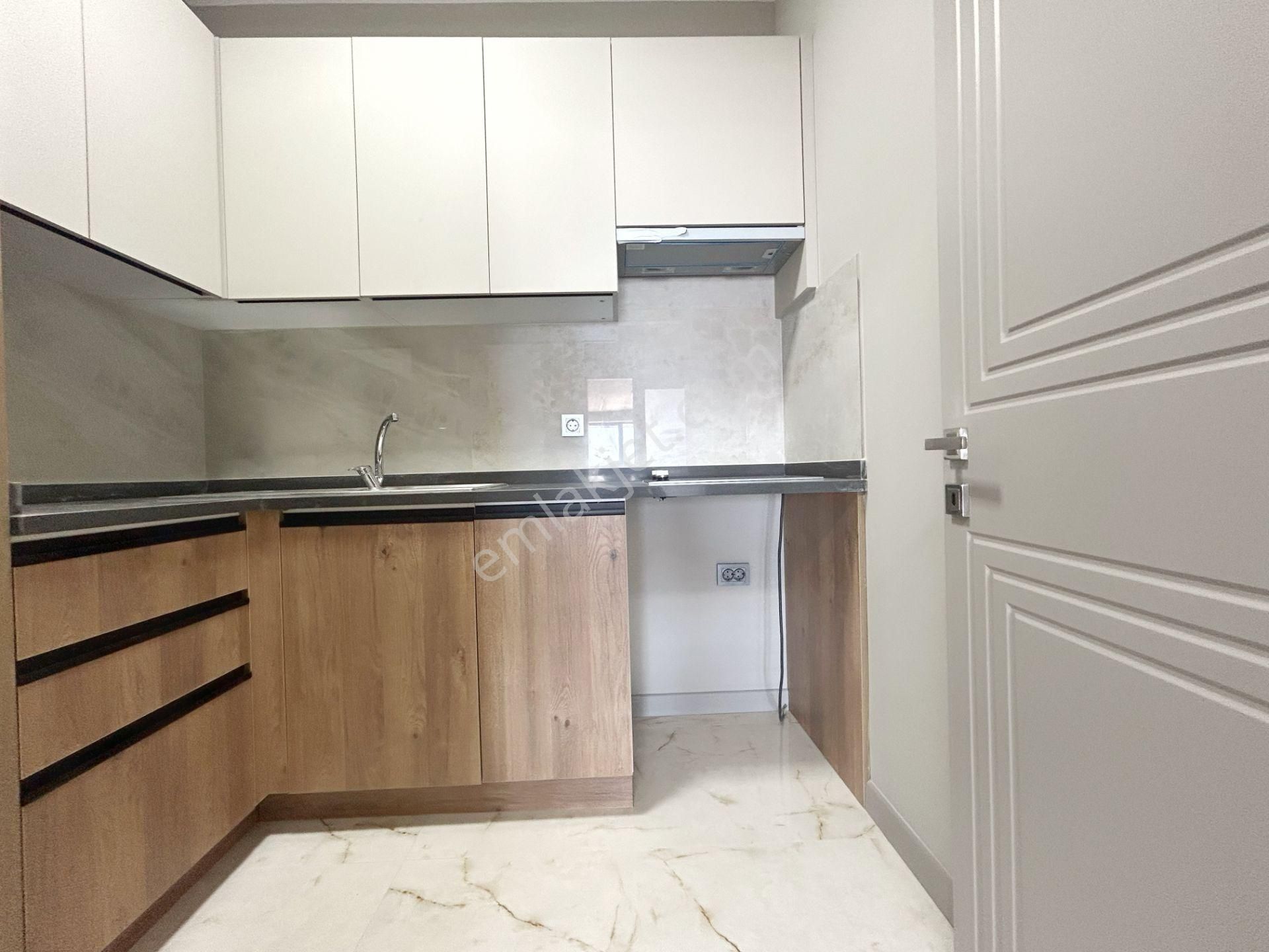 Edremit Özdemir Plaza'da Takaslı 116 M2 Satılık Kat Ofisi - Görsel 13