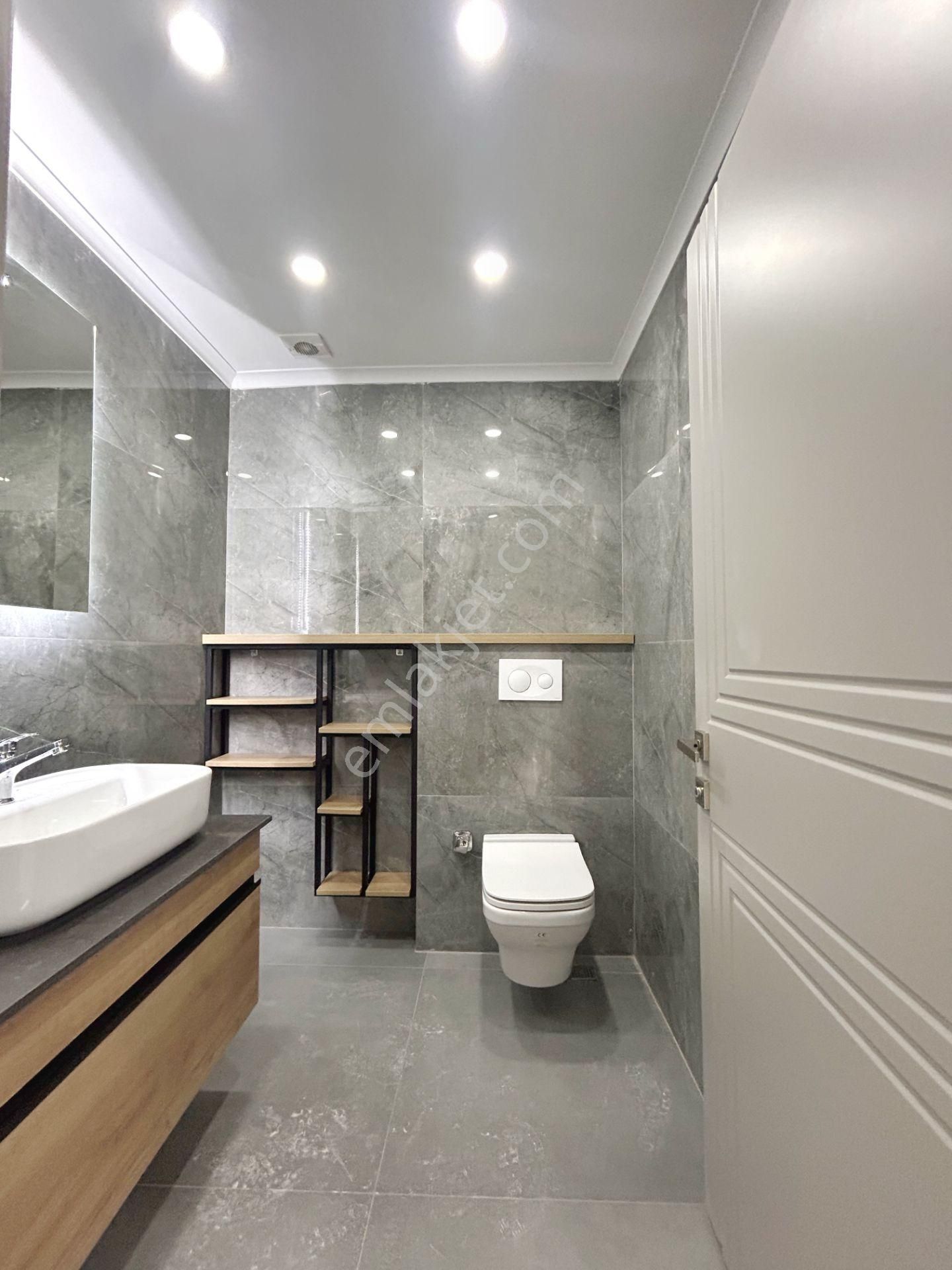 Edremit Özdemir Plaza'da Takaslı 116 M2 Satılık Kat Ofisi - Görsel 17