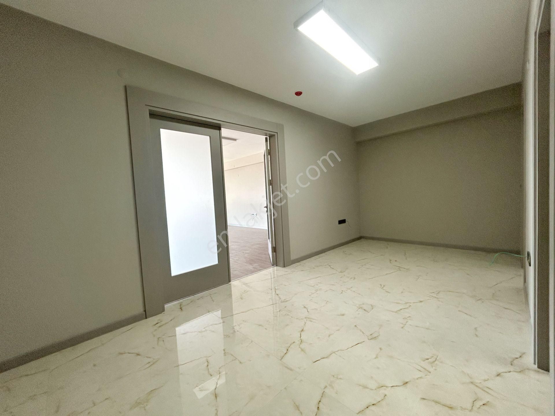 Edremit Özdemir Plaza'da Takaslı 116 M2 Satılık Kat Ofisi - Görsel 9