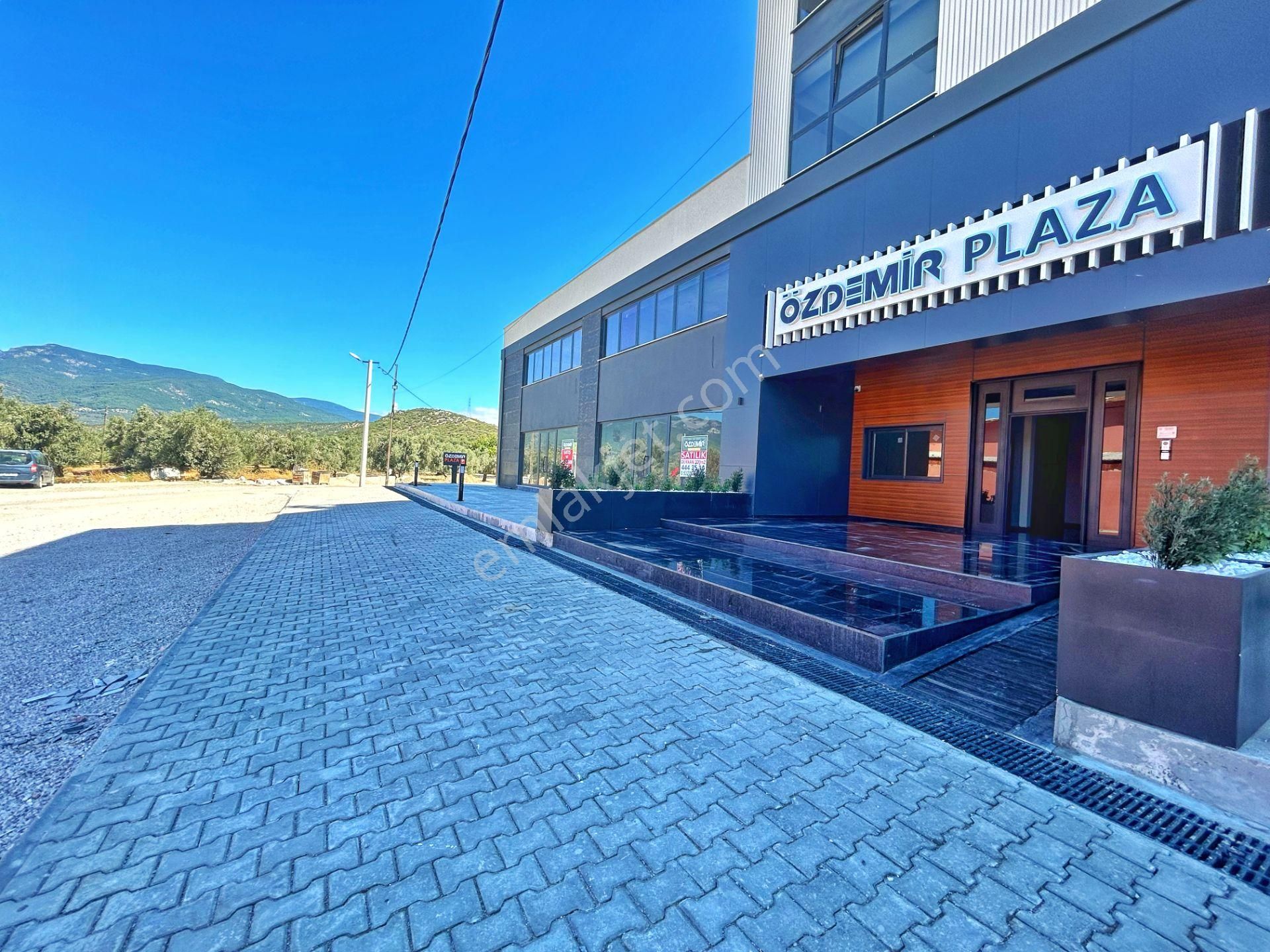 Edremit Özdemir Plaza'da Takaslı 116 M2 Satılık Kat Ofisi - Görsel 29