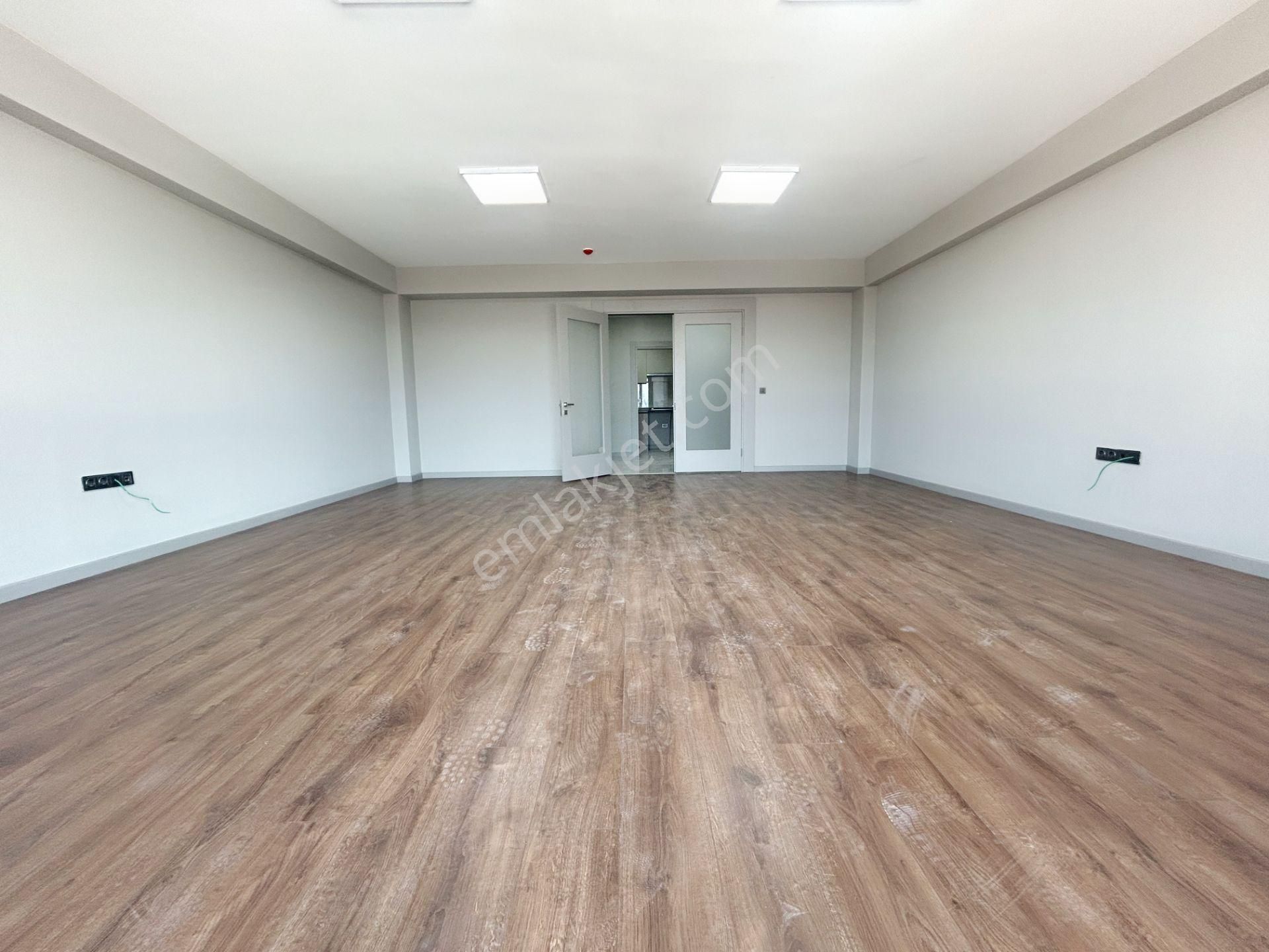 Edremit Özdemir Plaza'da Takaslı 116 M2 Satılık Kat Ofisi - Görsel 22