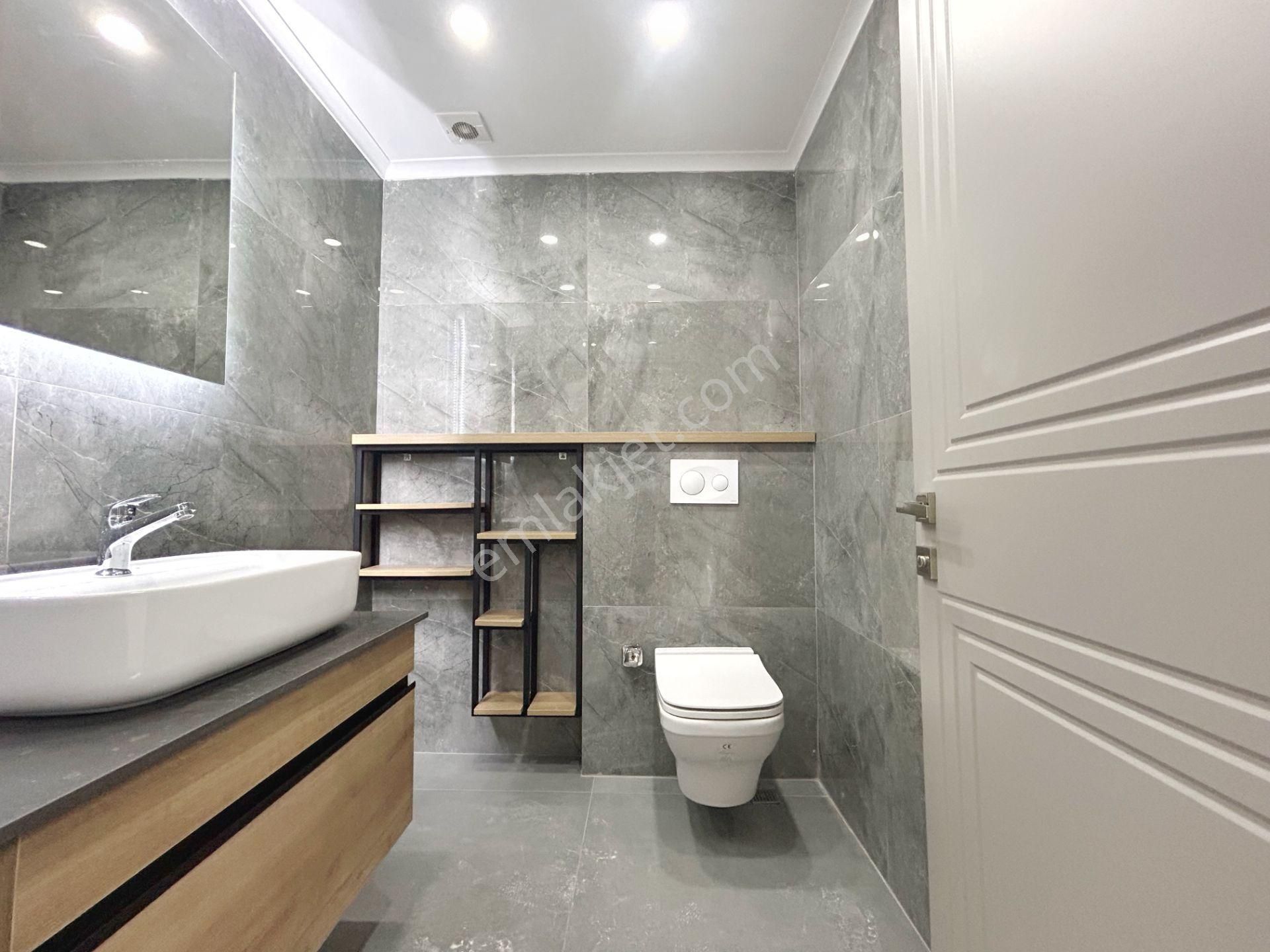 Edremit Özdemir Plaza'da Takaslı 116 M2 Satılık Kat Ofisi - Görsel 16