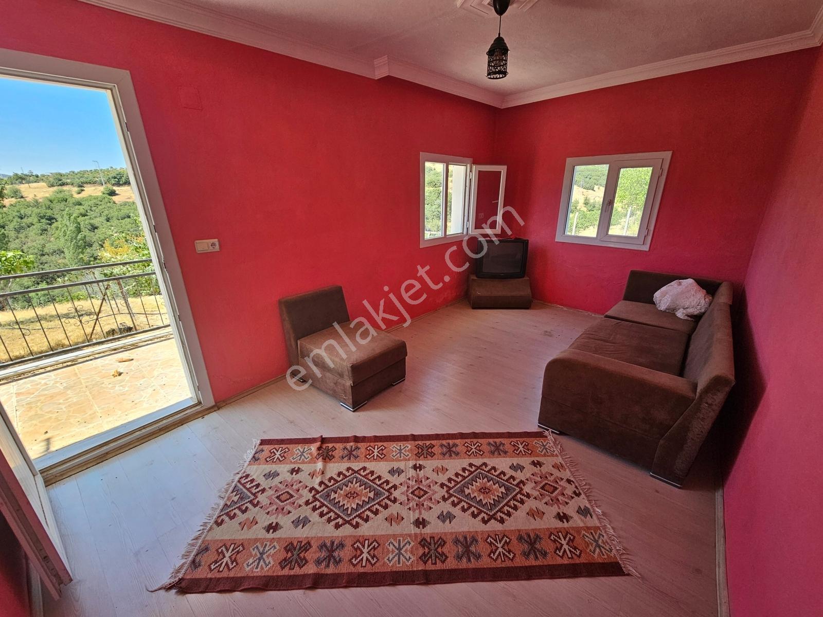 Manisa Kulada Satılık Çiftlik Evi Ve 15.951 M² Arazisi - Görsel 18