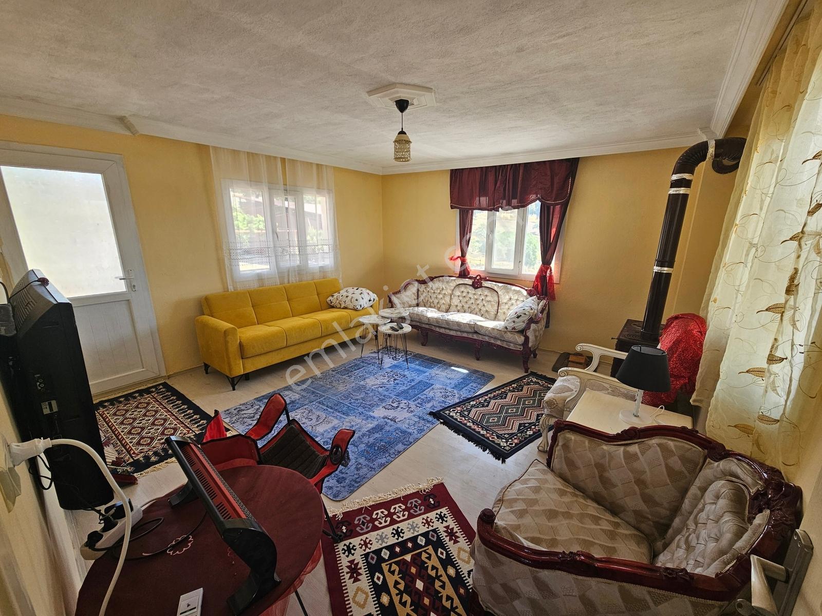 Manisa Kulada Satılık Çiftlik Evi Ve 15.951 M² Arazisi - Görsel 12