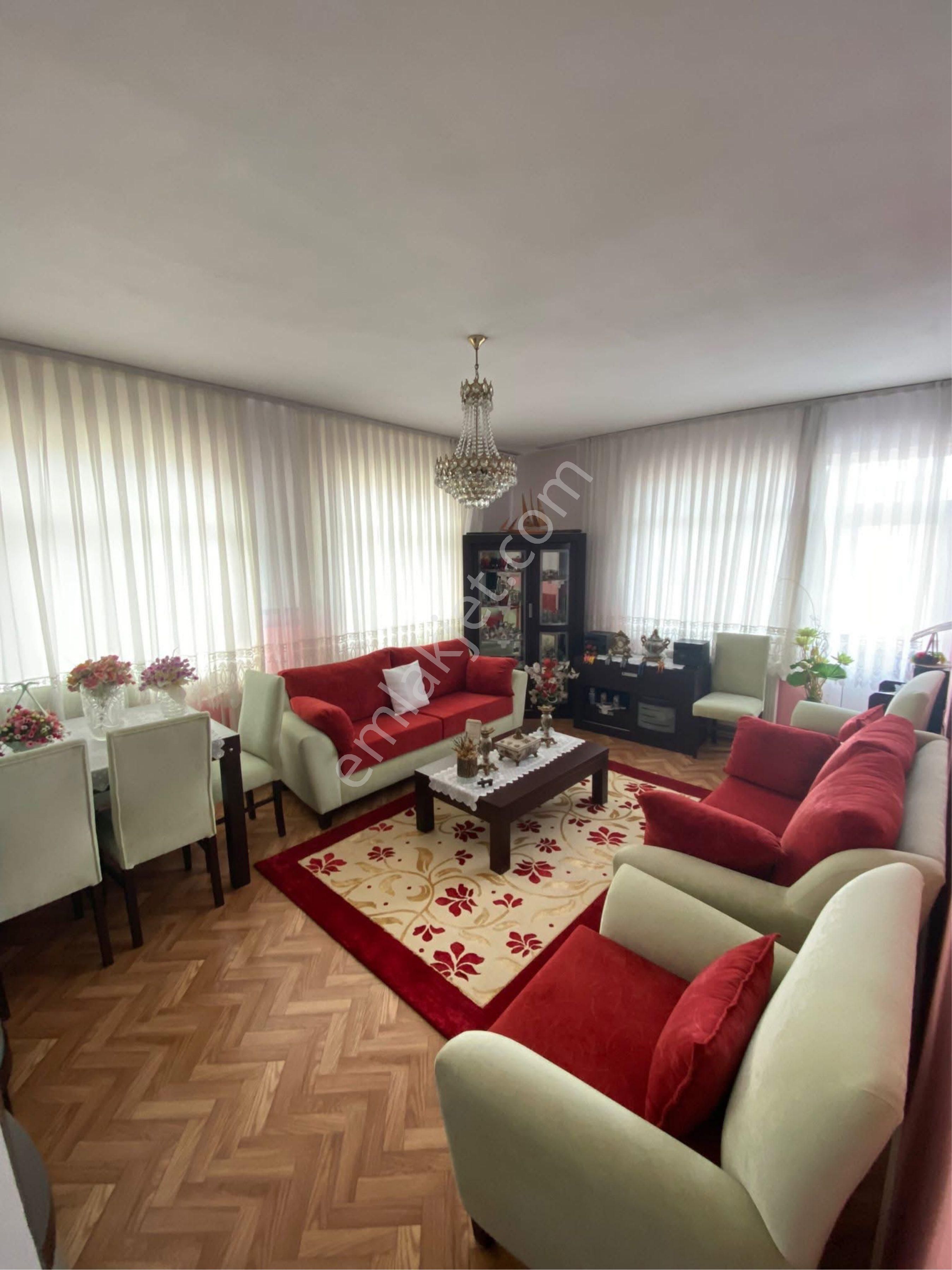 Evim-nur’dan Yenidoğan Mh 3+1 125m2 5.kat Vestiyerli Dış Cepheli 2 Balkonlu Fırsat Daire