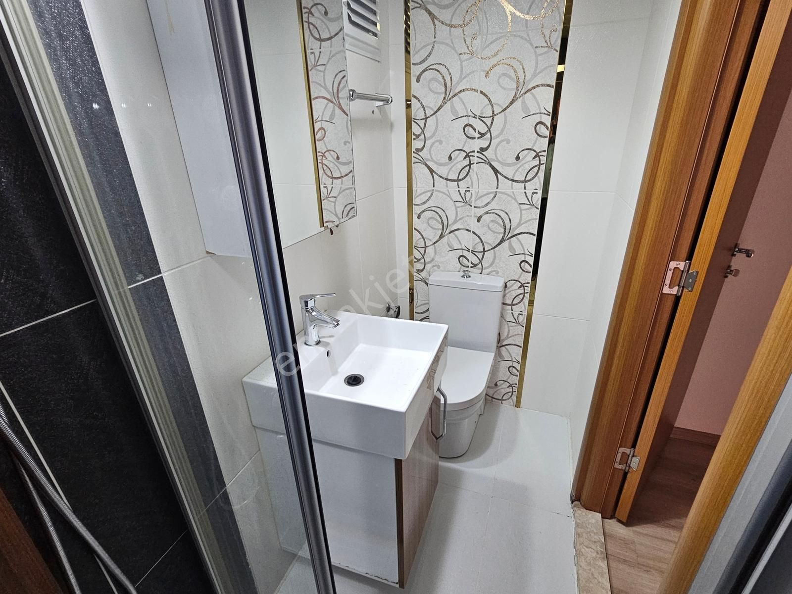 Remax Arma'dan İnkilap Mah. Merkezi Konumda Kiralık 3+1 Daire - Görsel 17