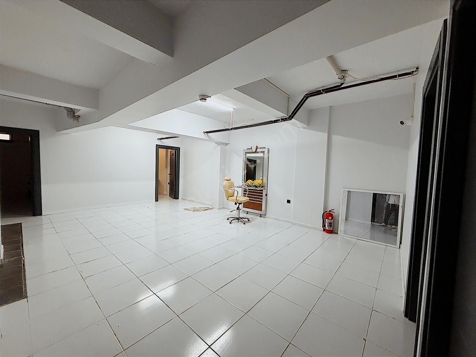 Acil Kurumsal Kiracılı 360 M² Dükkan K0zağaç Meydan - Görsel 2