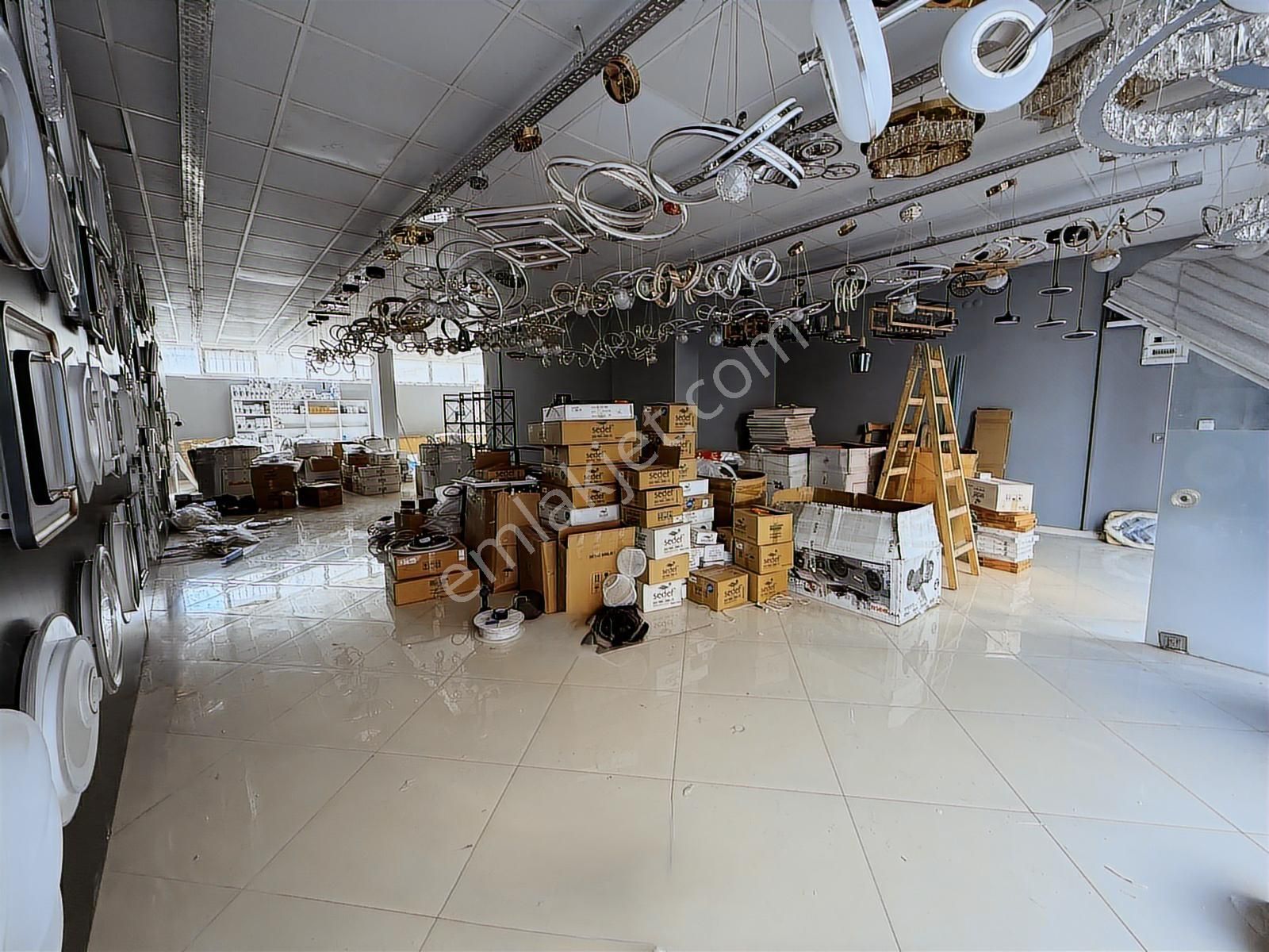 Acil K0zağaç Meydanda 360 M² Fırsat Dükkan - Görsel 10