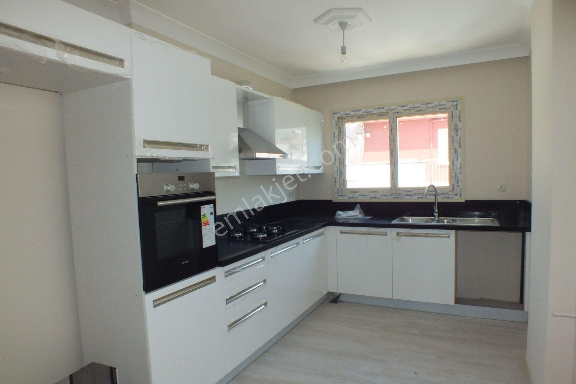 Marmaris'te Harika Konumda Ve Deniz Gören 4 Oda 1 Salon Satılık Dubleks Daire Sunuyoruz