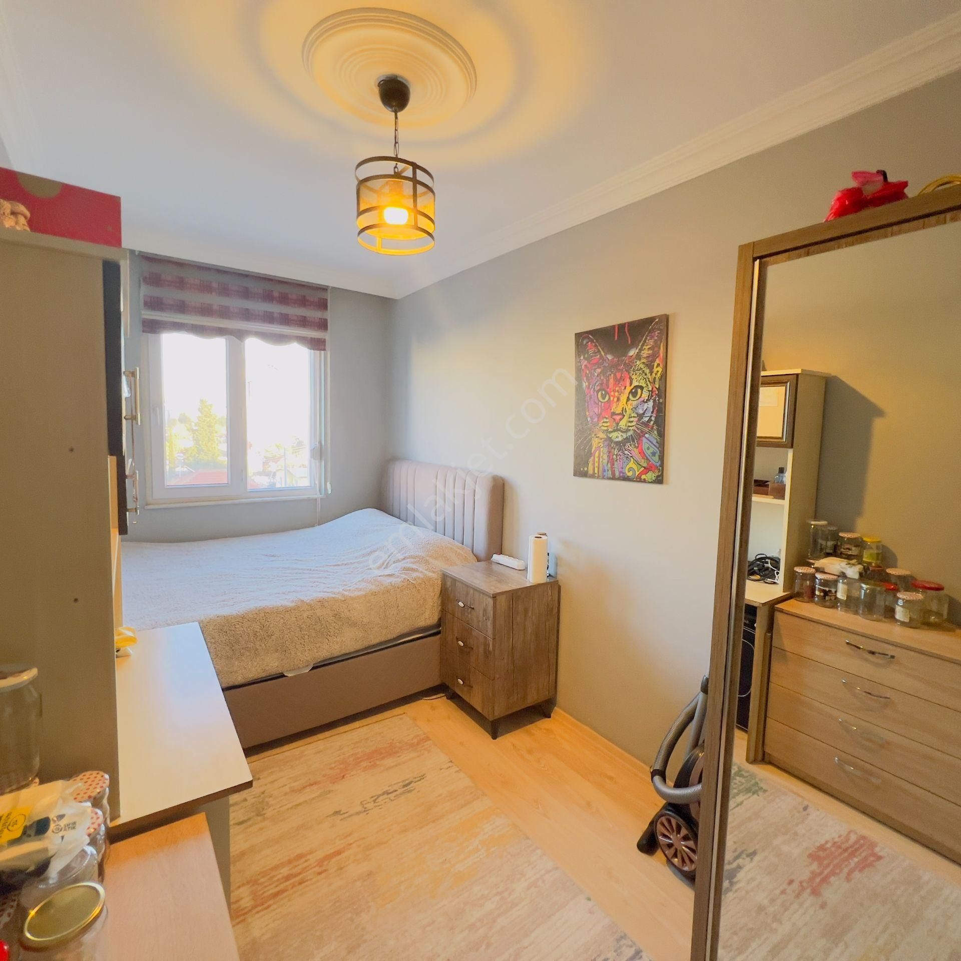 Cadde Üstü Ayrı Mutfaklı Asansörlü Geniş 3+1 - Görsel 12