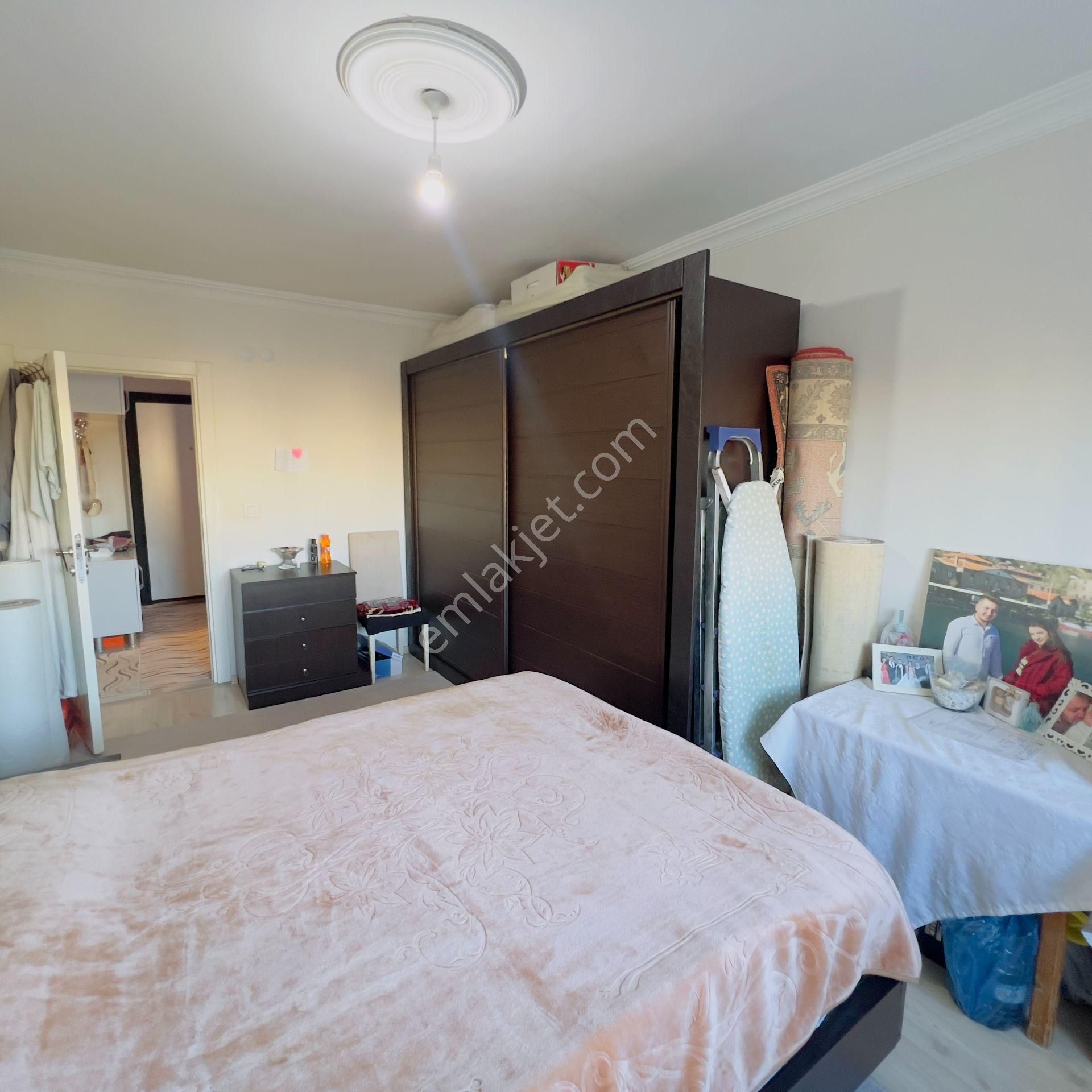 Cadde Üstü Ayrı Mutfaklı Asansörlü Geniş 3+1 - Görsel 15