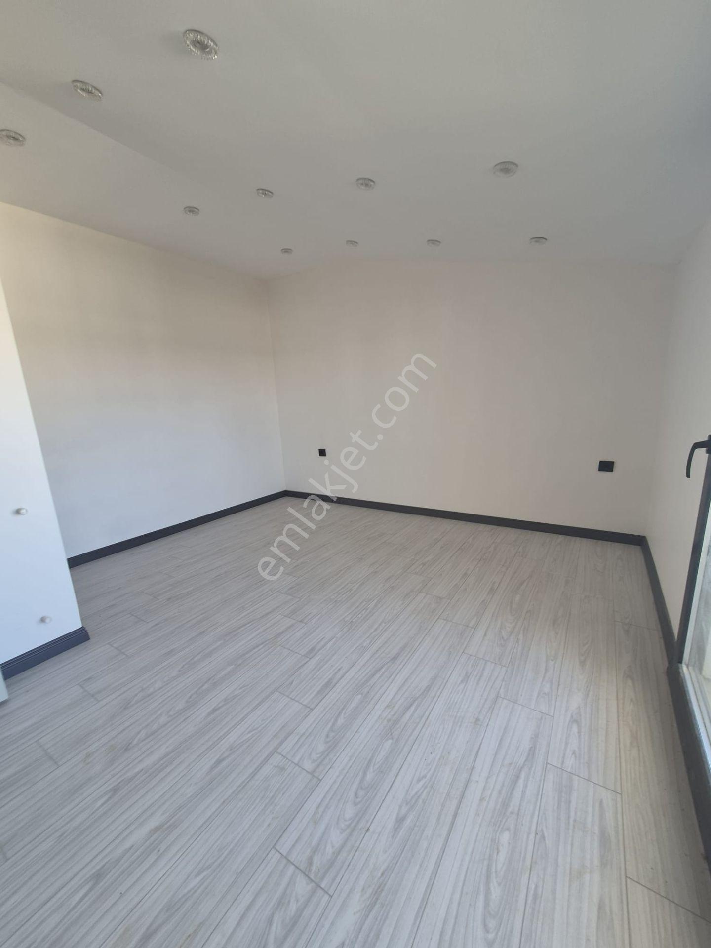 Müstakil Bahçe Ve Havuzlu Sıfır 3+1 Villa - Görsel 16