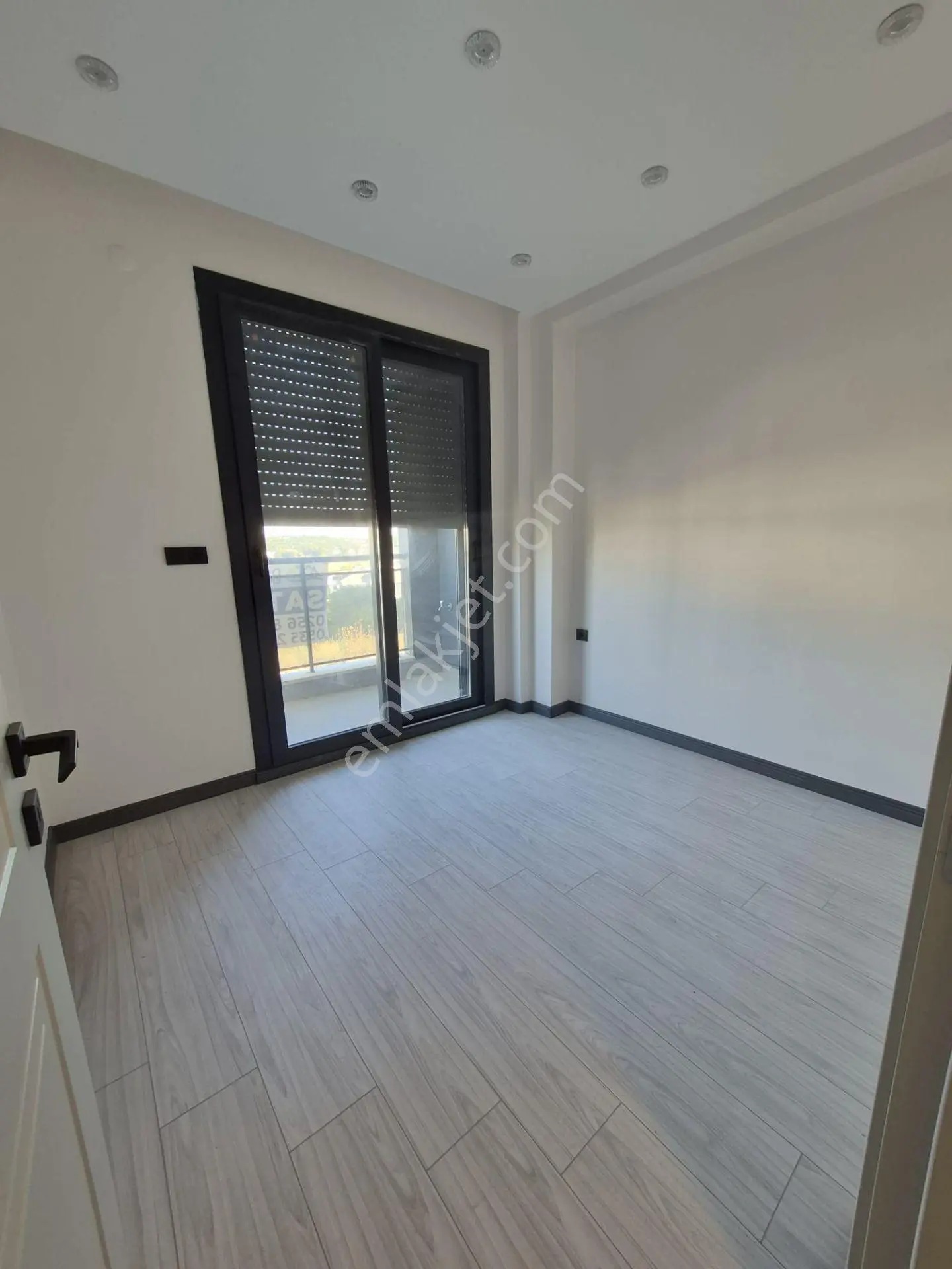Müstakil Bahçe Ve Havuzlu Sıfır 3+1 Villa - Görsel 5