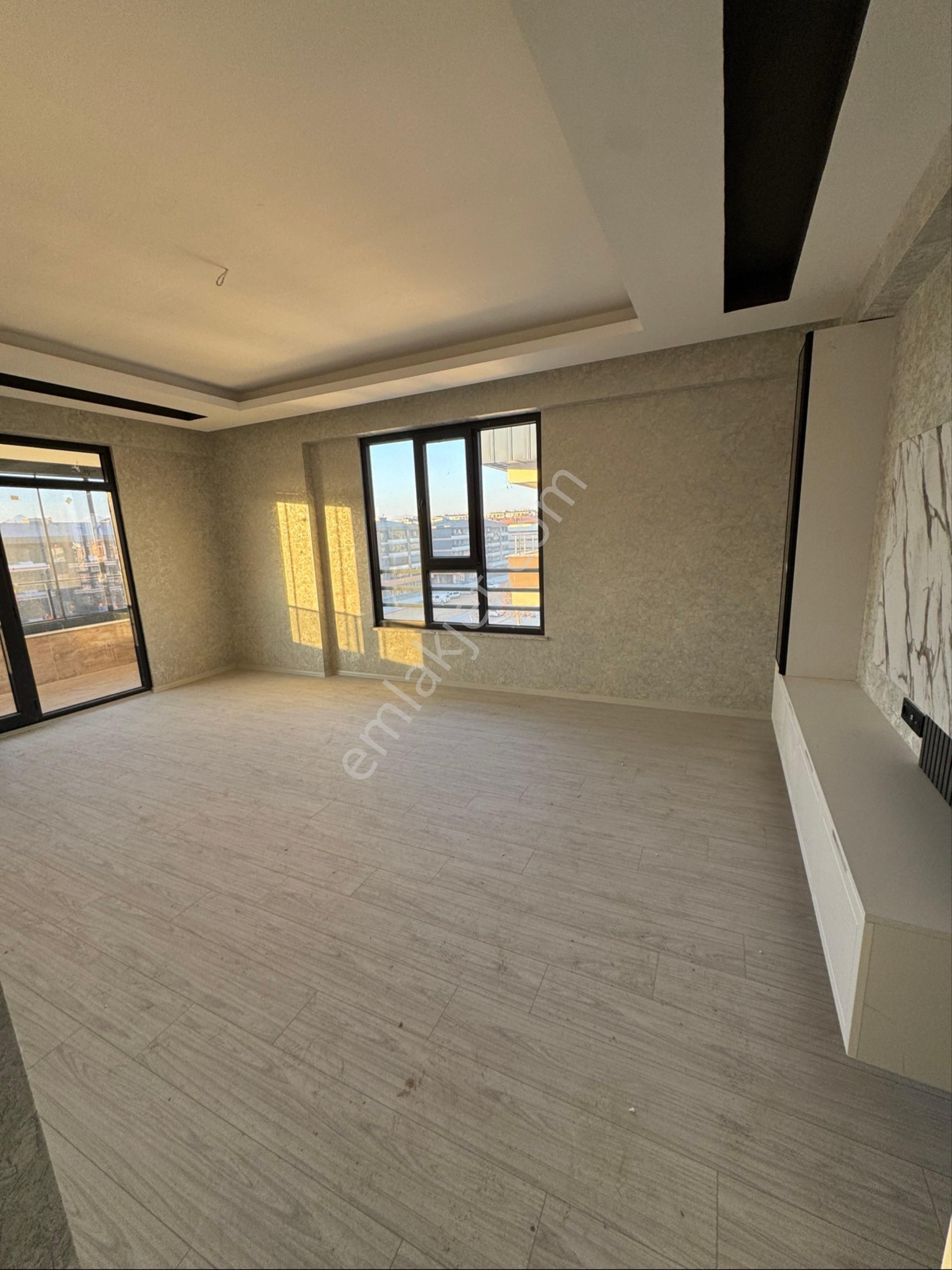 Satılık Konya Meram Kalfalar Uluğbey Mah De 3+1 Lüx Daire Son Kat - Görsel 2