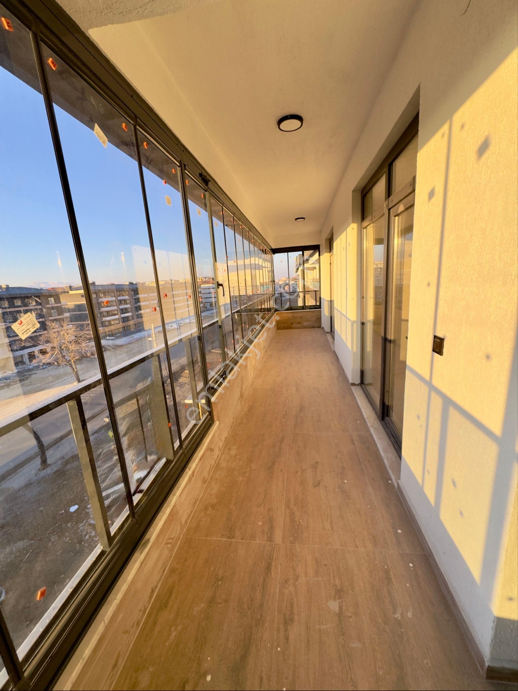 Satılık Konya Meram Kalfalar Uluğbey Mah De 3+1 Lüx Daire Son Kat - Görsel 7