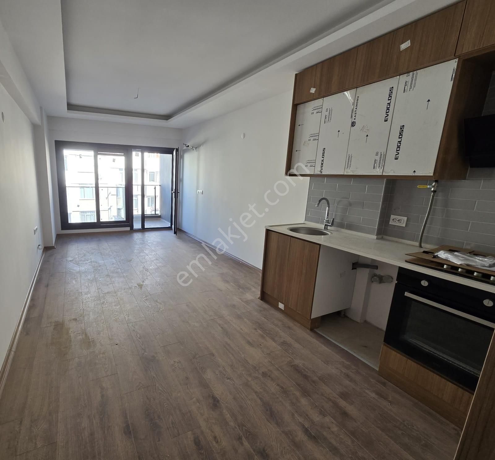 Üçkuyular Demokrası Ünıversıtesı Yakını Arakat Satılık Sıfır 2+1 - Görsel 19