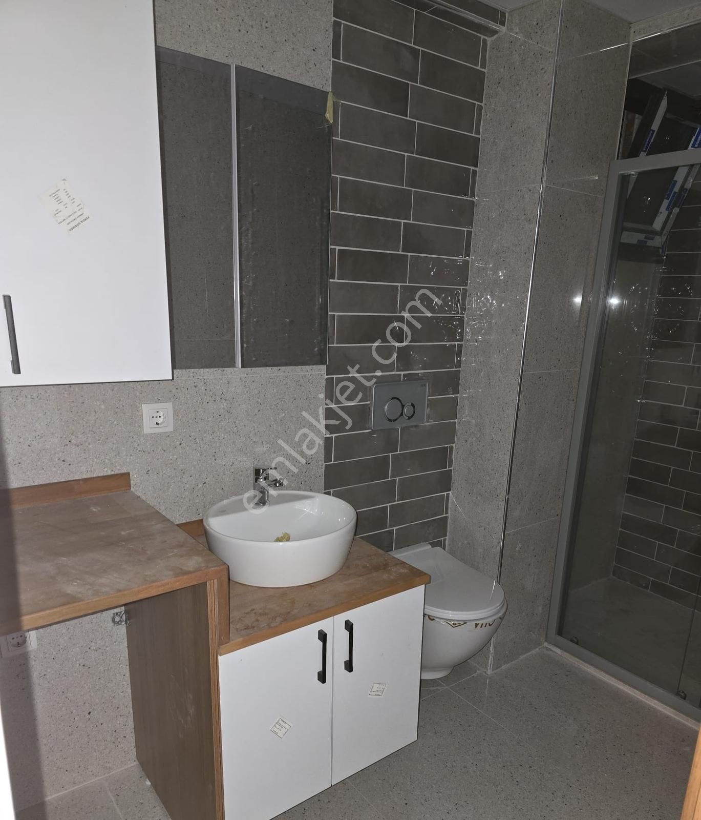 Üçkuyular Demokrası Ünıversıtesı Yakını Arakat Satılık Sıfır 2+1 - Görsel 4