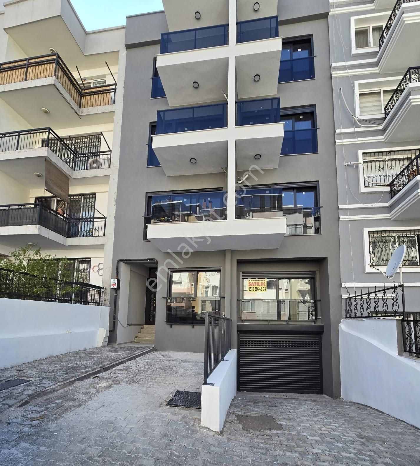 Üçkuyular Demokrası Ünıversıtesı Yakını Arakat Satılık Sıfır 2+1