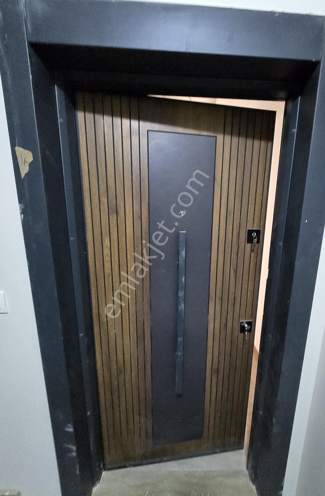 Üçkuyular Demokrası Ünıversıtesı Yakını Arakat Satılık Sıfır 2+1 - Görsel 8