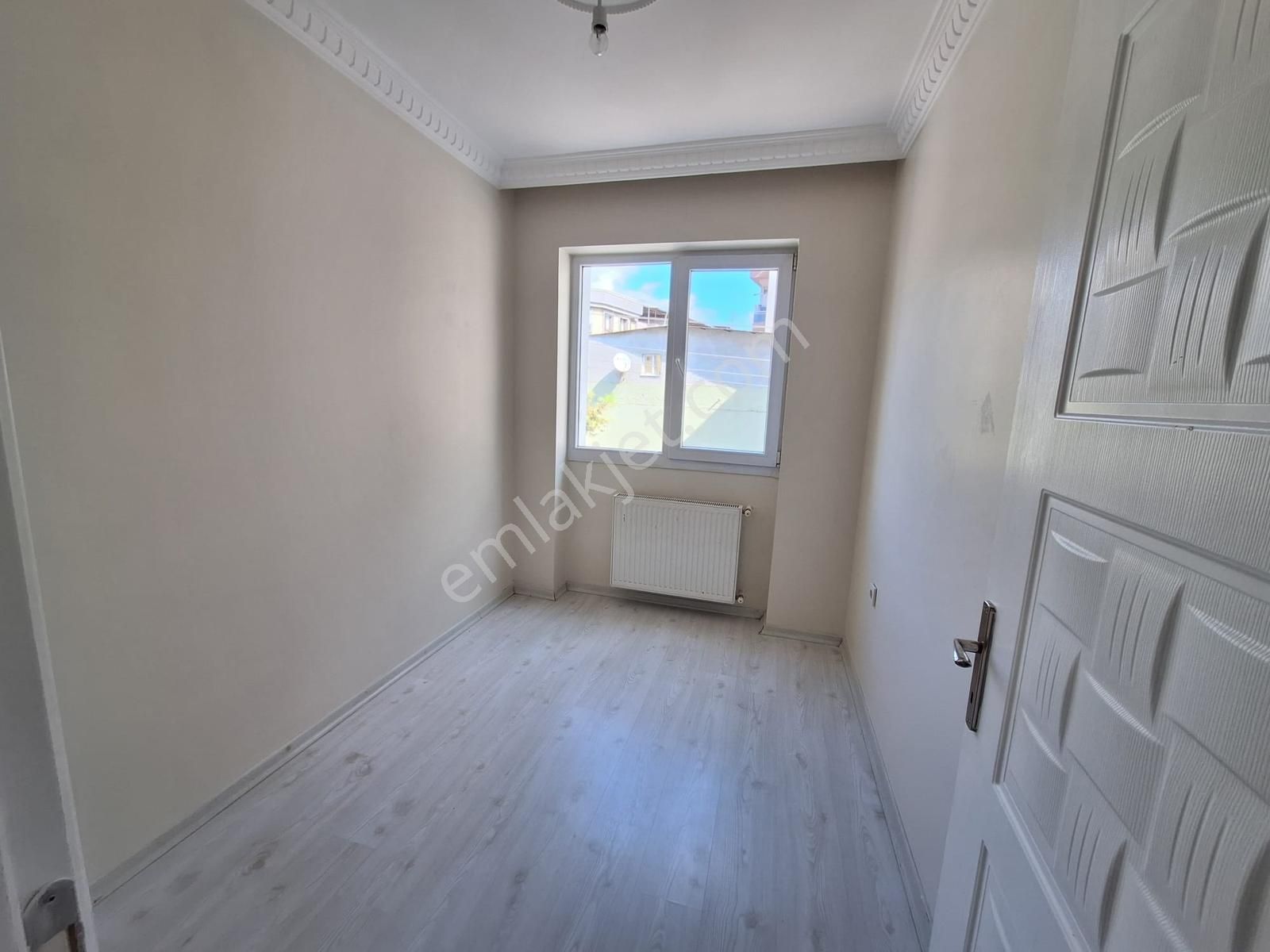 İzmır Buca Yıldız Mh. D.gazlı Kiralık 2+1 Daıre - Görsel 3