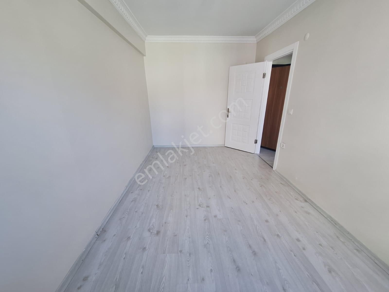 İzmır Buca Yıldız Mh. D.gazlı Kiralık 2+1 Daıre - Görsel 5