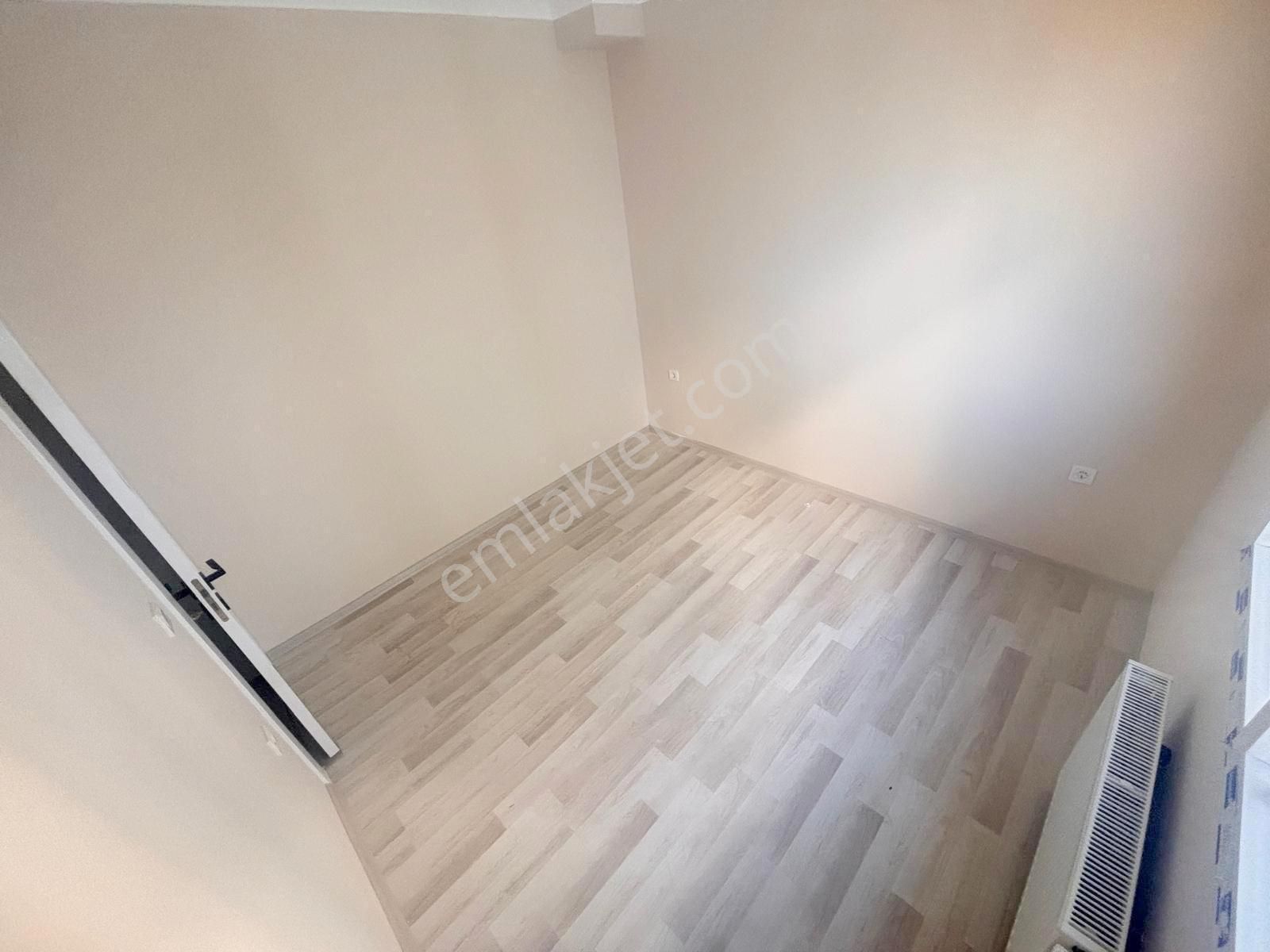 ▇kadıköy'de Merkezi Konumda Ön Cephe Asansörlü 2+1 Daire - Görsel 8