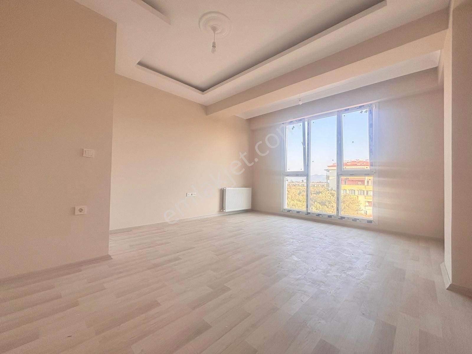 ▇kadıköy'de Merkezi Konumda Ön Cephe Asansörlü 2+1 Daire - Görsel 24