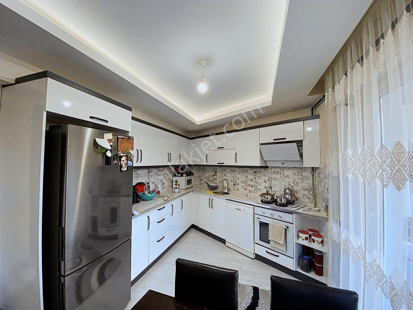 Torbalı Mah Şehrin Kalbinde Satılık 2+1 Lüks Daire - Görsel 15