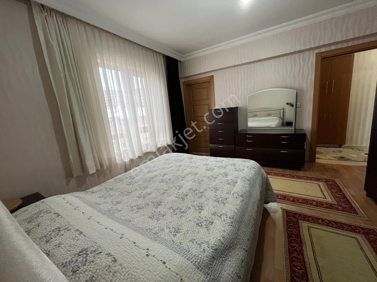 Pursaklar Mehmet Zengin Emlak'tan Hastane Yakını 4.kat 3+1 Sitede Daire - Görsel 27