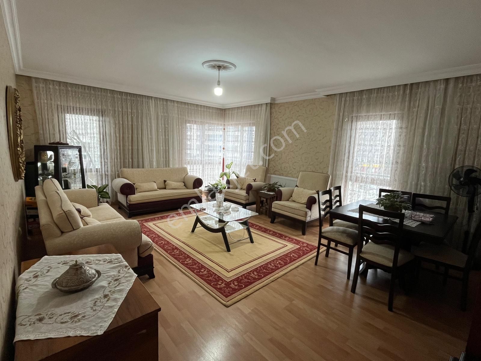 Pursaklar Mehmet Zengin Emlak'tan Hastane Yakını 4.kat 3+1 Sitede Daire - Görsel 10