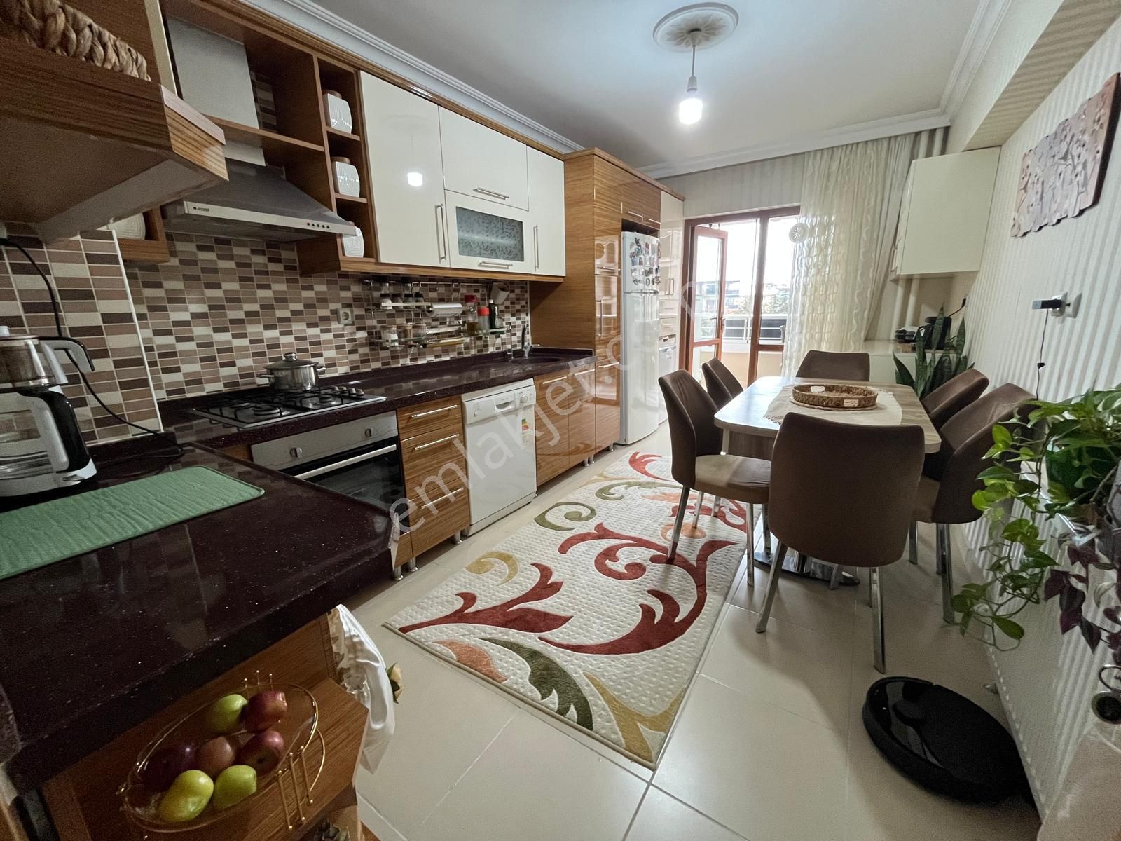 Pursaklar Mehmet Zengin Emlak'tan Hastane Yakını 4.kat 3+1 Sitede Daire - Görsel 9