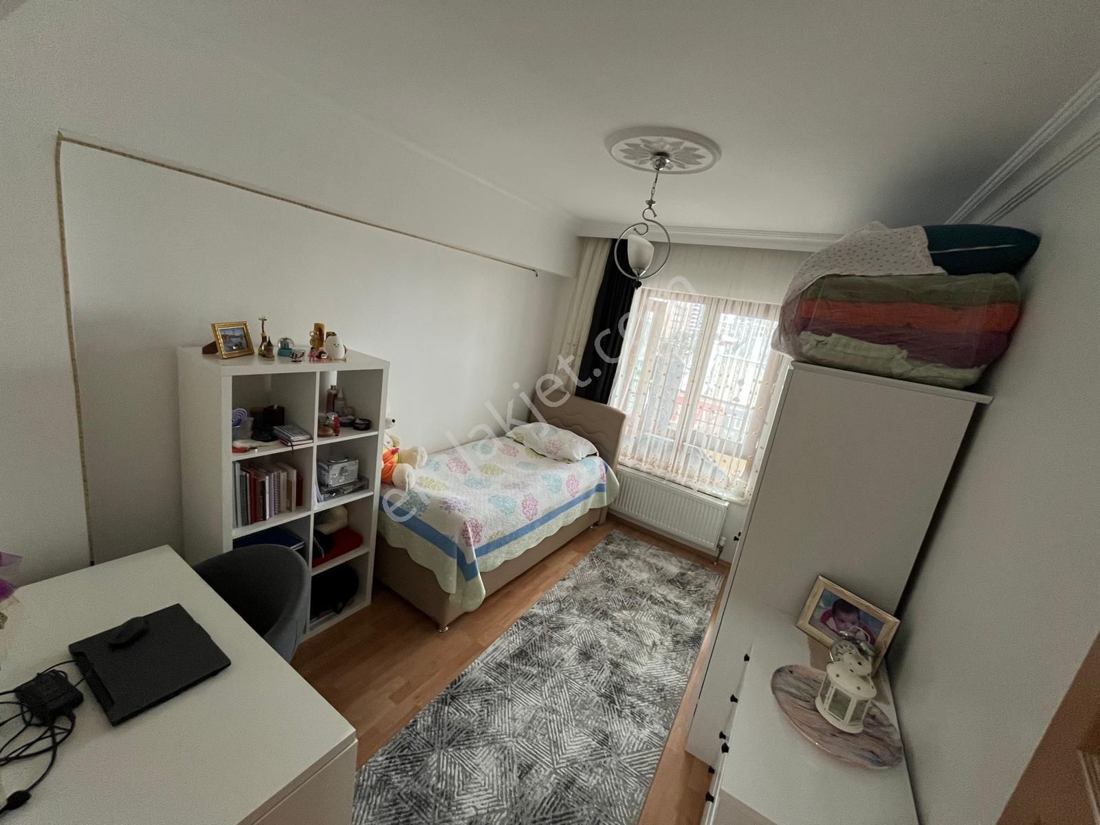 Pursaklar Mehmet Zengin Emlak'tan Hastane Yakını 4.kat 3+1 Sitede Daire - Görsel 24