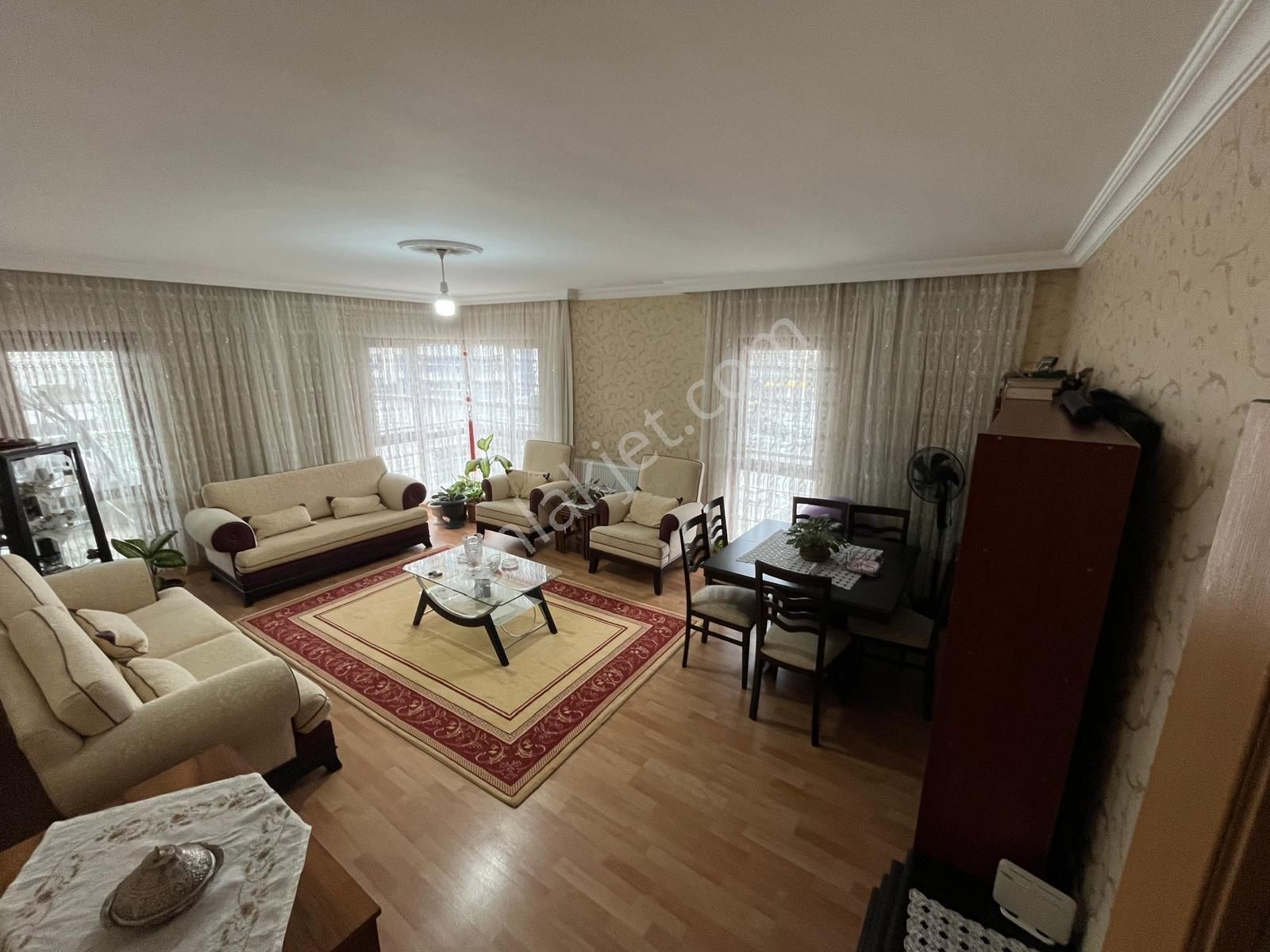 Pursaklar Mehmet Zengin Emlak'tan Hastane Yakını 4.kat 3+1 Sitede Daire - Görsel 15